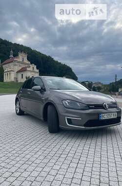 Хэтчбек Volkswagen e-Golf 2014 в Львове