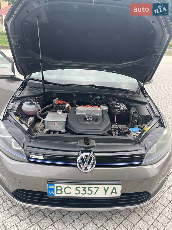 Хетчбек Volkswagen e-Golf 2014 в Львові