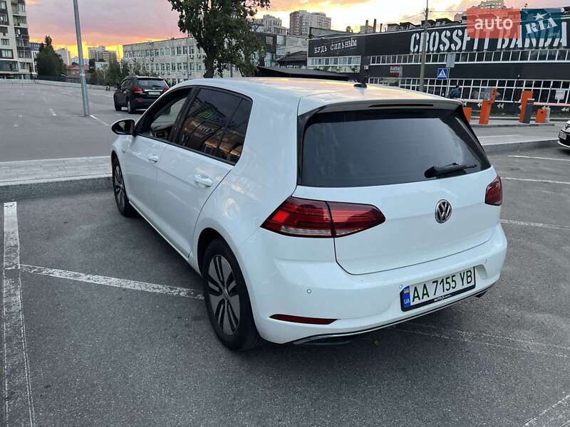 Хетчбек Volkswagen e-Golf 2018 в Києві