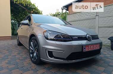 volkswagen e-golf 2015 в Рівне від професійного продавця Олександр