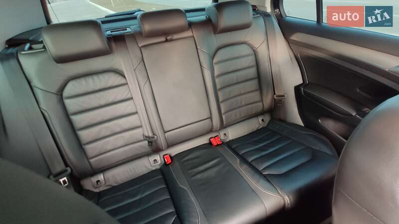 Хэтчбек Volkswagen e-Golf 2016 в Днепре