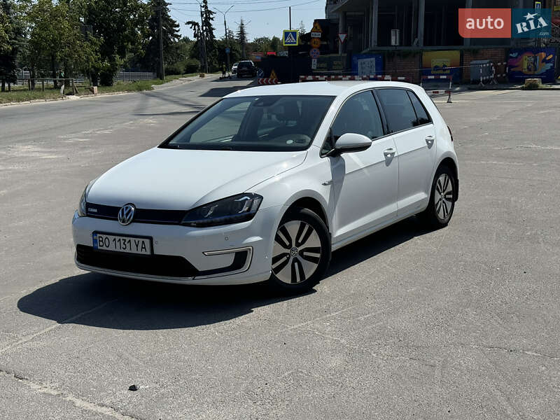 Volkswagen e-Golf 2015