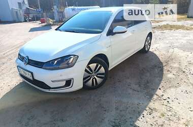 Хэтчбек Volkswagen e-Golf 2014 в Славуте