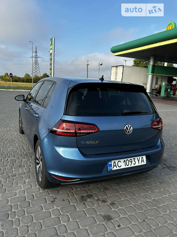Хетчбек Volkswagen e-Golf 2015 в Володимирі