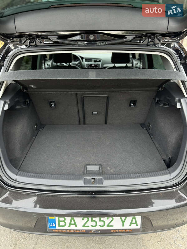 Хэтчбек Volkswagen e-Golf 2015 в Кропивницком