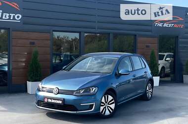 Хетчбек Volkswagen e-Golf 2015 в Рівному