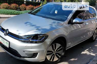 Хэтчбек Volkswagen e-Golf 2020 в Львове