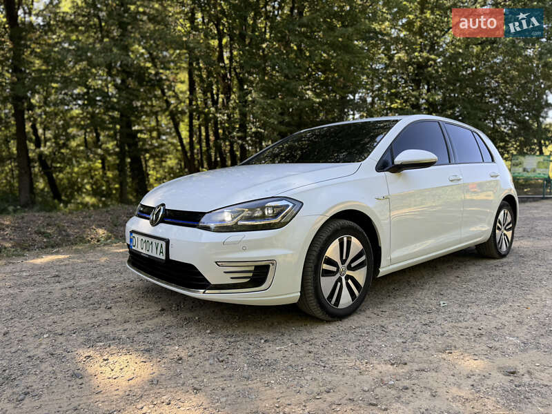 Хетчбек Volkswagen e-Golf 2019 в Чернівцях