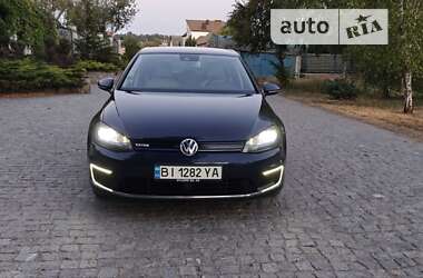 Хетчбек Volkswagen e-Golf 2015 в Полтаві