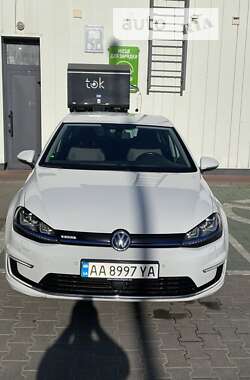 Хетчбек Volkswagen e-Golf 2016 в Києві