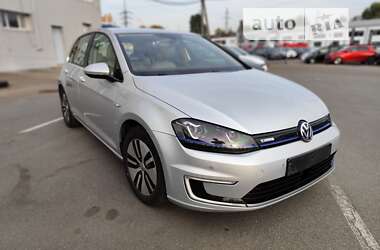 Хэтчбек Volkswagen e-Golf 2015 в Киеве