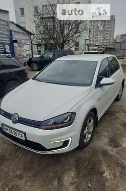 Хэтчбек Volkswagen e-Golf 2015 в Сумах