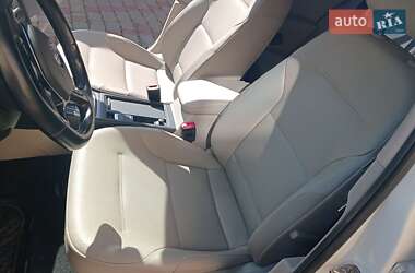 Хэтчбек Volkswagen e-Golf 2015 в 