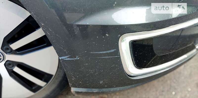 Хэтчбек Volkswagen e-Golf 2017 в Кривом Роге