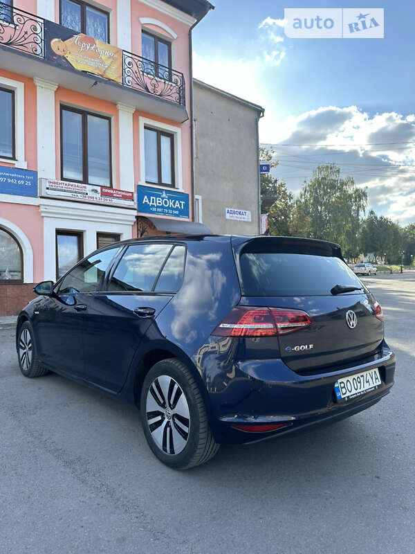 Хетчбек Volkswagen e-Golf 2015 в Козові