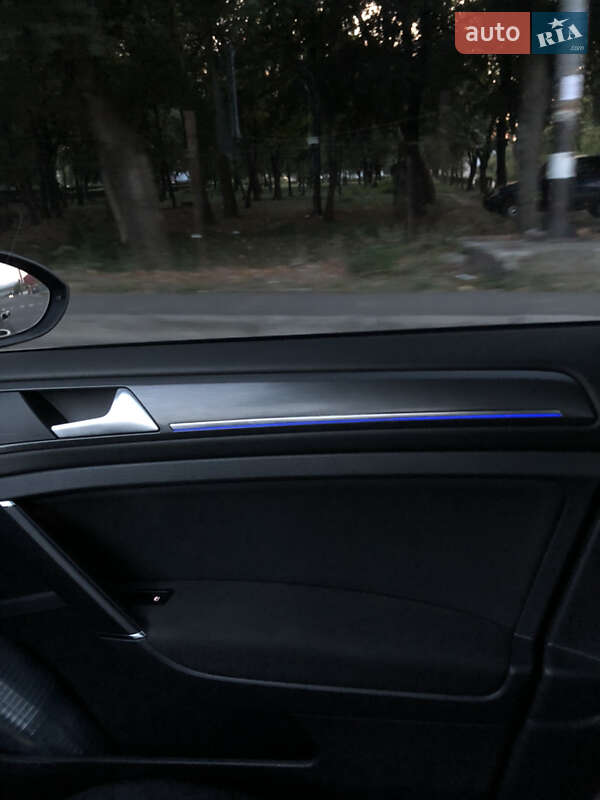 Хетчбек Volkswagen e-Golf 2018 в Мукачевому