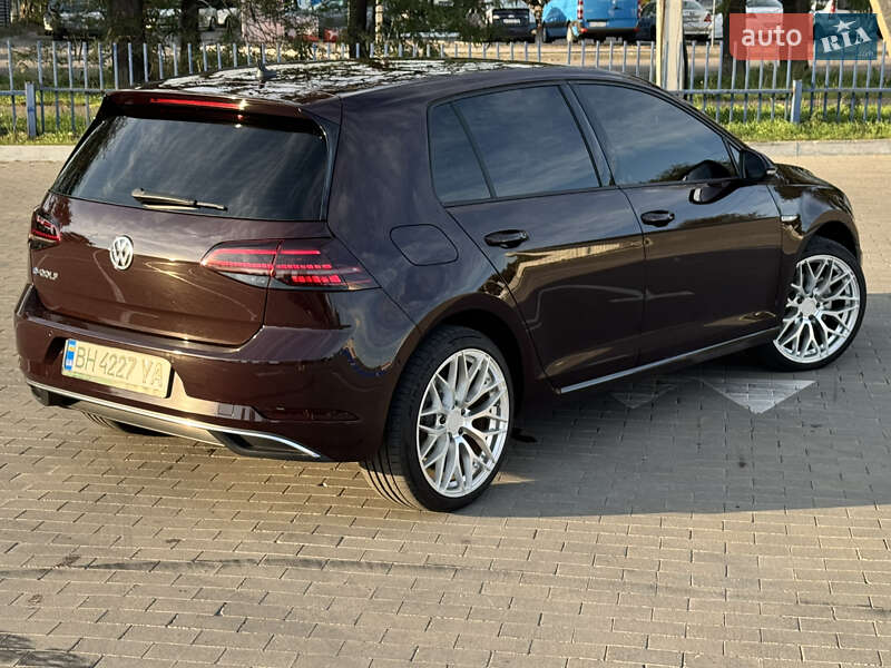 Хетчбек Volkswagen e-Golf 2018 в Одесі