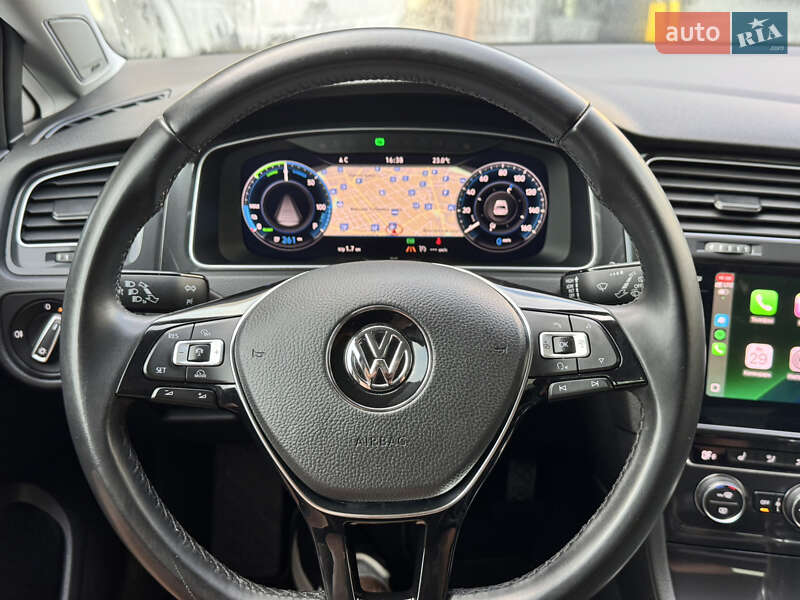 Хетчбек Volkswagen e-Golf 2018 в Одесі