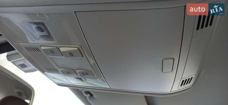 Хэтчбек Volkswagen e-Golf 2014 в Киеве