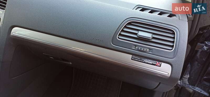 Хэтчбек Volkswagen e-Golf 2014 в Киеве