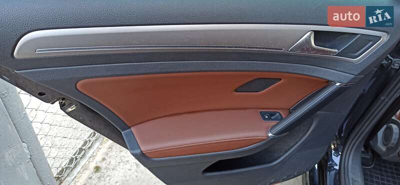 Хэтчбек Volkswagen e-Golf 2014 в Киеве