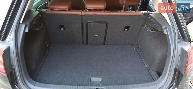 Хэтчбек Volkswagen e-Golf 2014 в Киеве