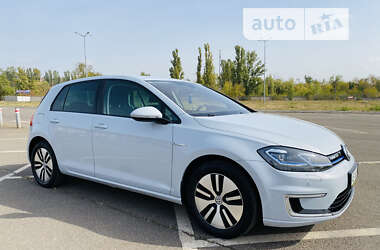 Хэтчбек Volkswagen e-Golf 2017 в Кривом Роге