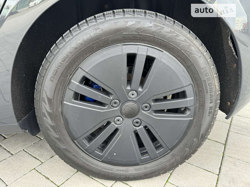 Хэтчбек Volkswagen e-Golf 2015 в Хмельницком