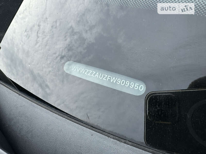 Хэтчбек Volkswagen e-Golf 2015 в Хмельницком