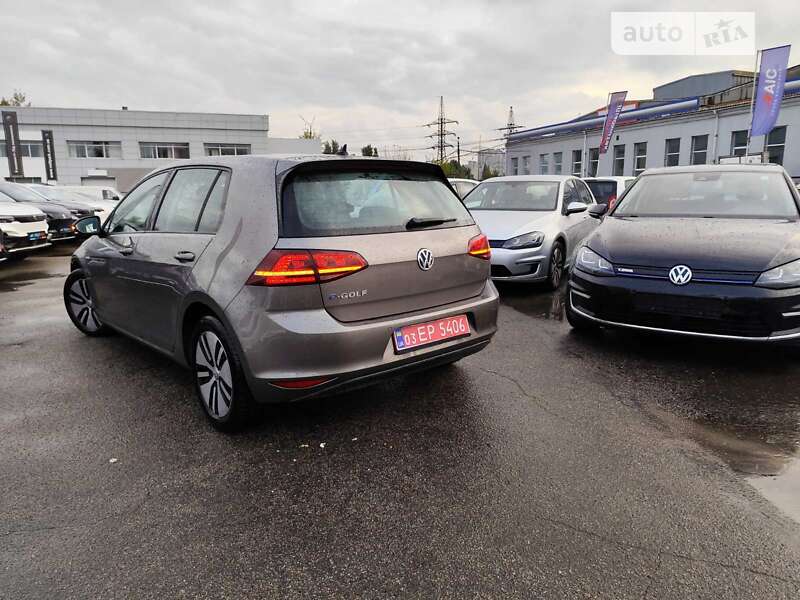 Хетчбек Volkswagen e-Golf 2015 в Києві