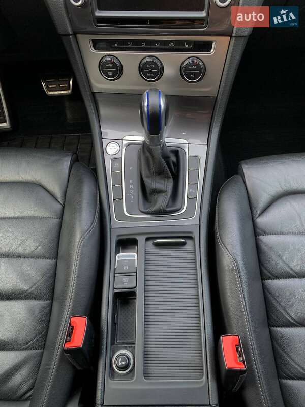 Хэтчбек Volkswagen e-Golf 2015 в Мукачево фото 11 Хэтчбек Volkswagen e-Golf 2015 в Мукачево