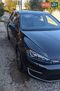 Хэтчбек Volkswagen e-Golf 2014 в Ивано-Франковске