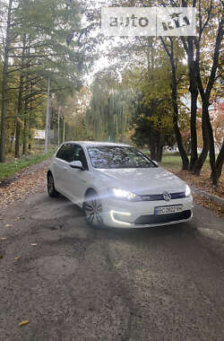 Хэтчбек Volkswagen e-Golf 2015 в Дублянах