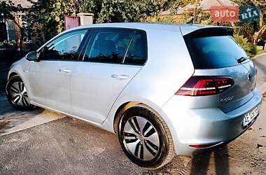 Хетчбек Volkswagen e-Golf 2016 в Кривому Розі