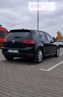 Хетчбек Volkswagen e-Golf 2016 в Дрогобичі