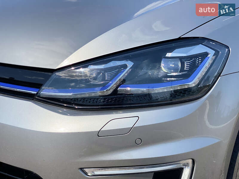 Хэтчбек Volkswagen e-Golf 2017 в Днепре фото 3 Хэтчбек Volkswagen e-Golf 2017 в Днепре