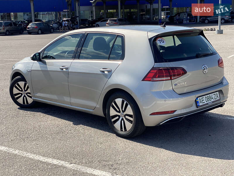 Хэтчбек Volkswagen e-Golf 2017 в Днепре фото 7 Хэтчбек Volkswagen e-Golf 2017 в Днепре