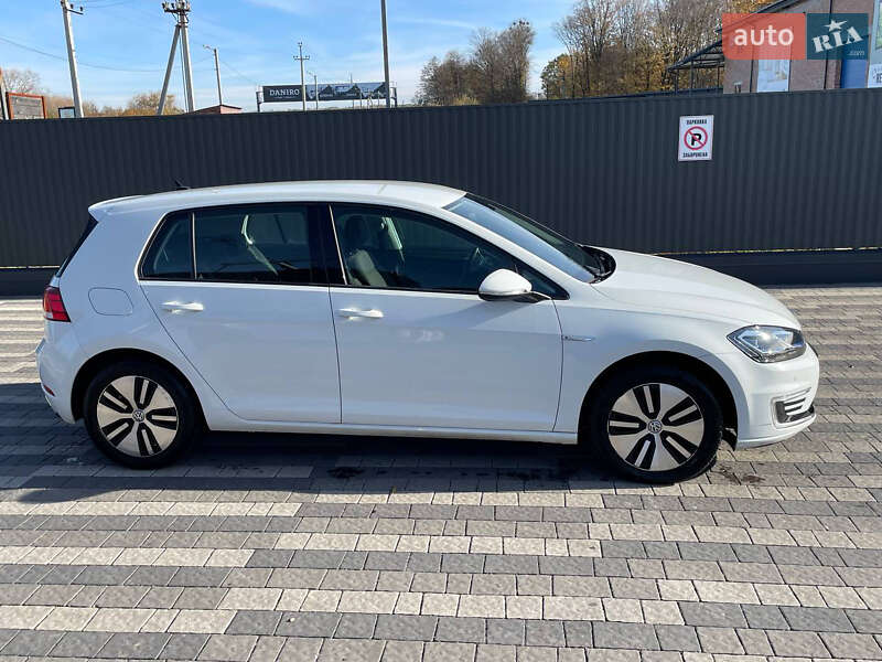 Хетчбек Volkswagen e-Golf 2017 в Львові