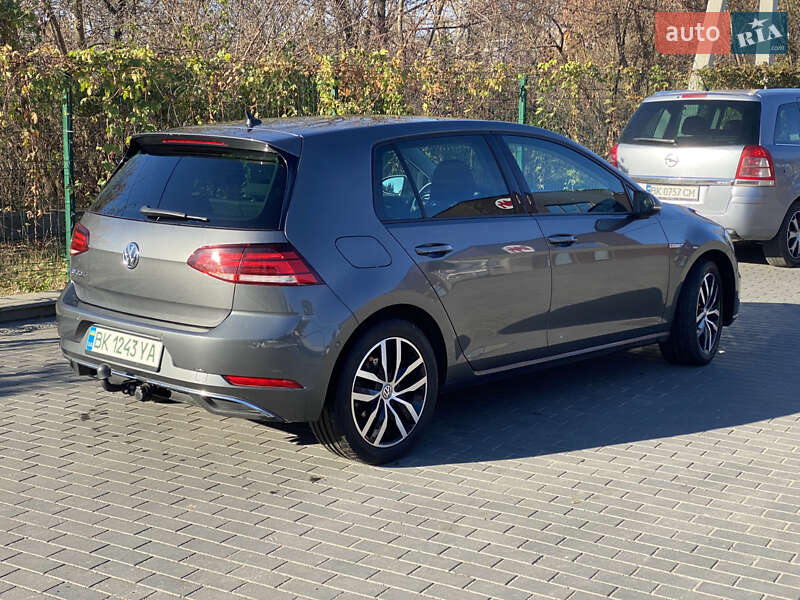 Хэтчбек Volkswagen e-Golf 2018 в Ровно