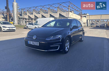 Хэтчбек Volkswagen e-Golf 2014 в Радехове