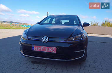 Хетчбек Volkswagen e-Golf 2014 в Чорткові