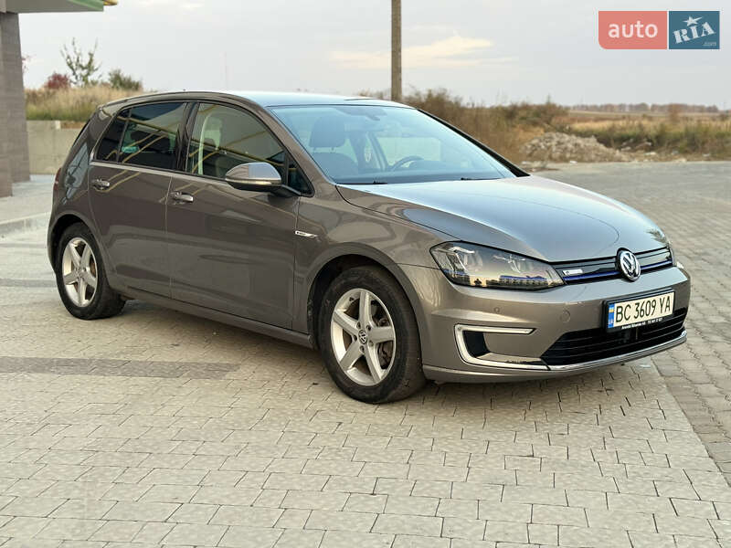 Хетчбек Volkswagen e-Golf 2015 в Сокалі