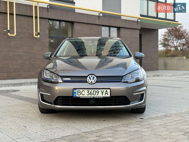 Хетчбек Volkswagen e-Golf 2015 в Сокалі