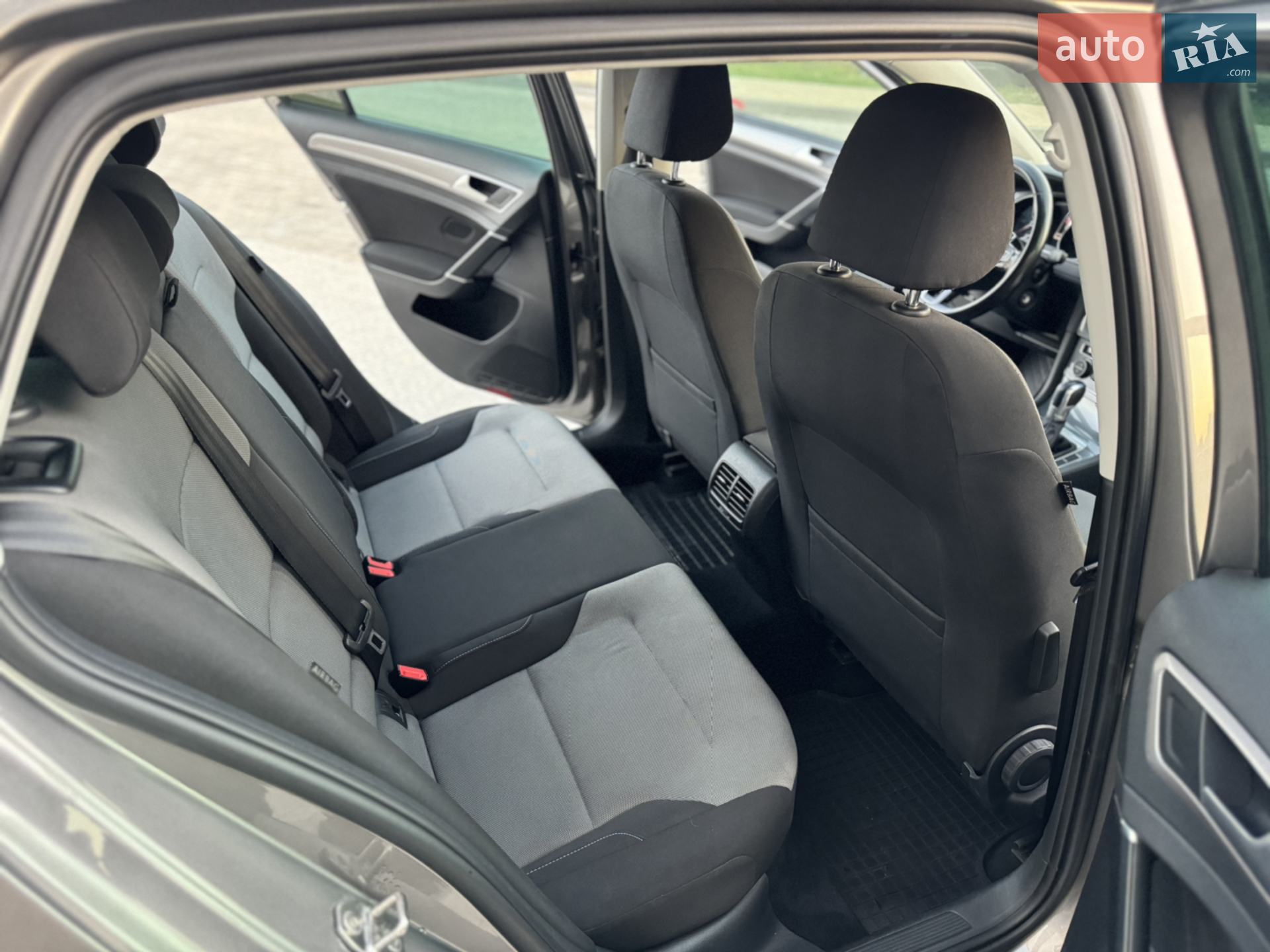 2015 Volkswagen Golf - мініатюра 28
