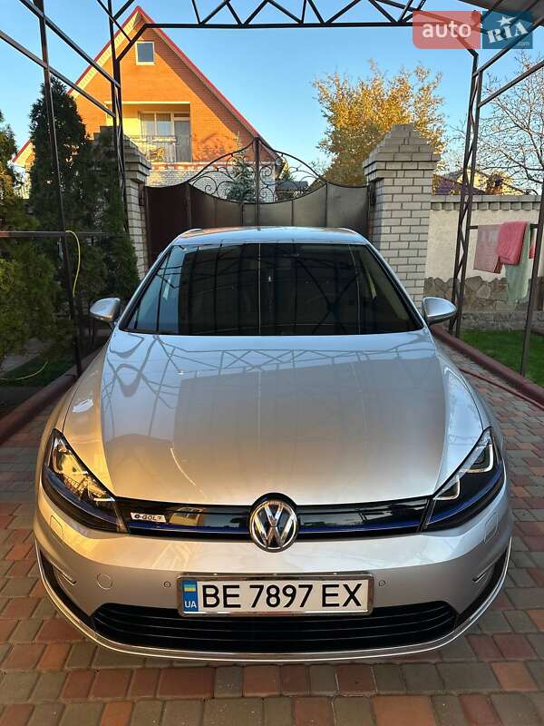 Хетчбек Volkswagen e-Golf 2016 в Миколаєві
