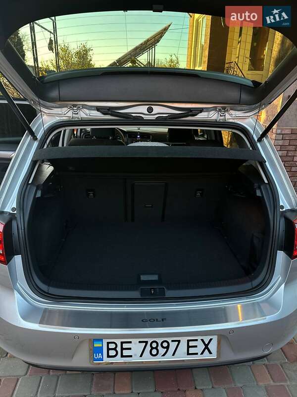 Хетчбек Volkswagen e-Golf 2016 в Миколаєві