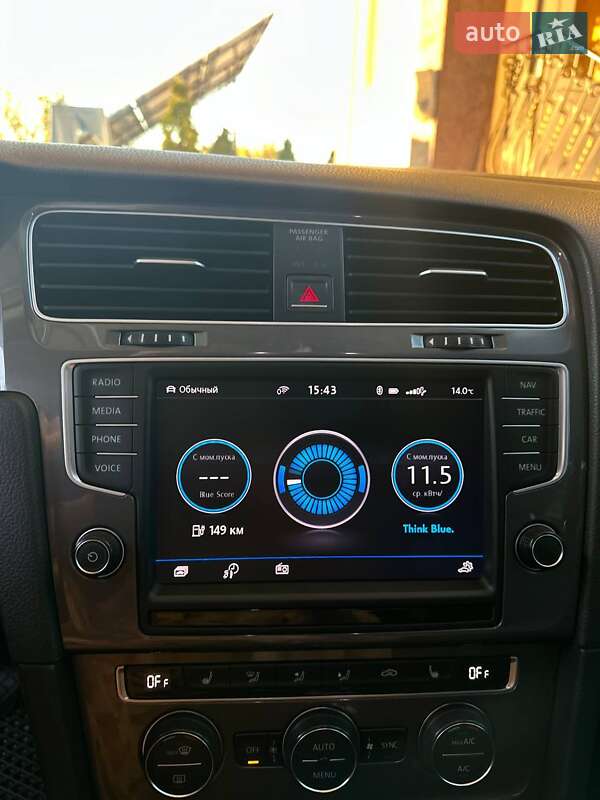 Хетчбек Volkswagen e-Golf 2016 в Миколаєві