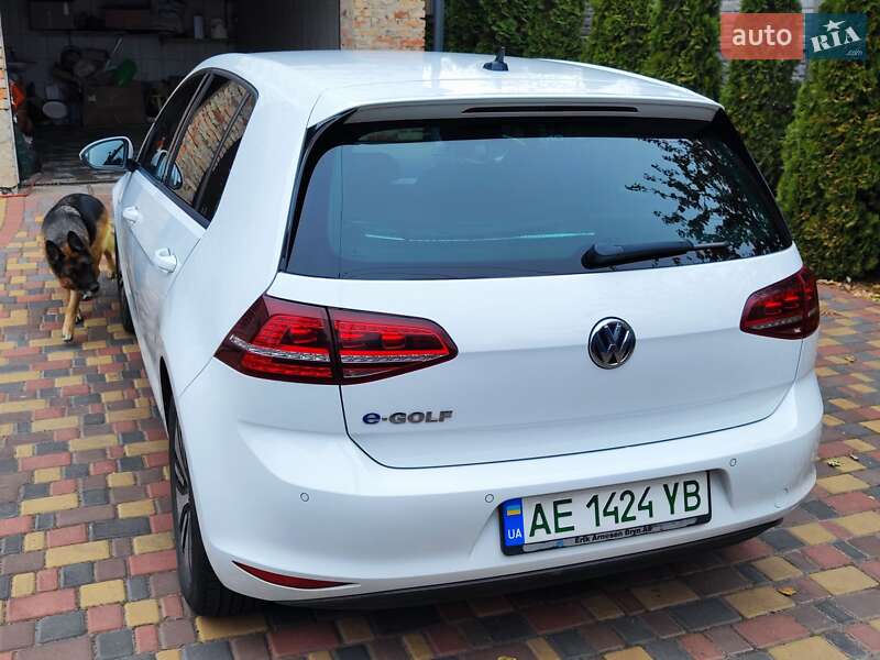 Хетчбек Volkswagen e-Golf 2015 в Кривому Розі