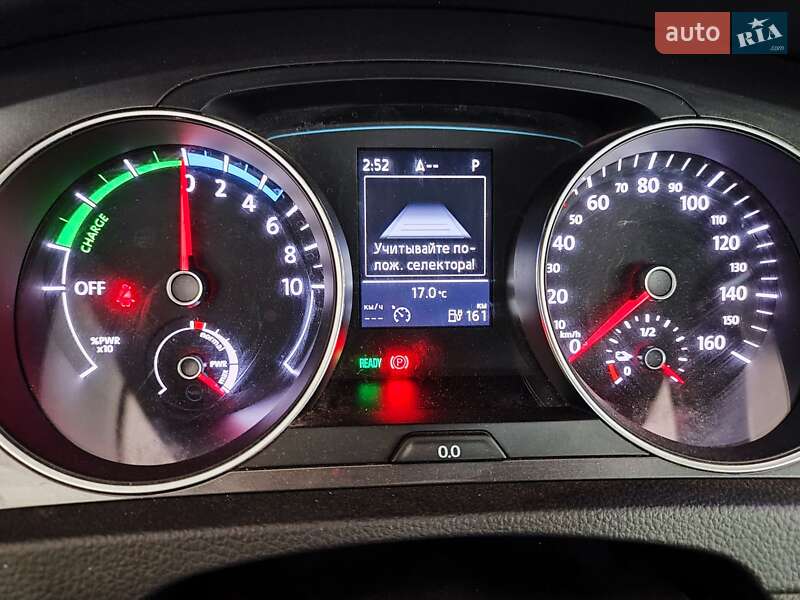 Хетчбек Volkswagen e-Golf 2015 в Кривому Розі