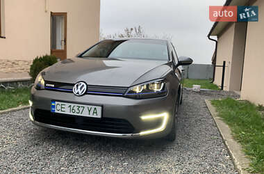 Хэтчбек Volkswagen e-Golf 2015 в Черновцах